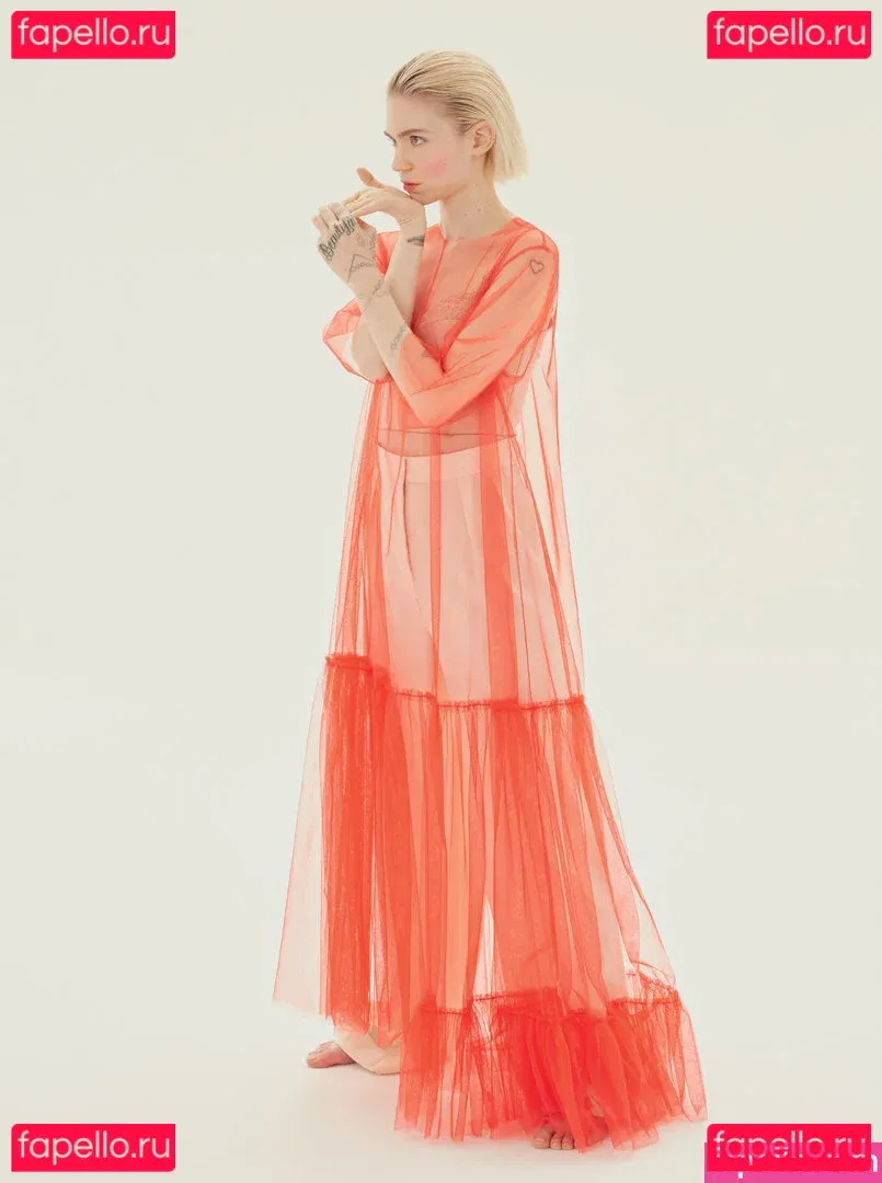 Grimes Onlyfans Photo Gallery 