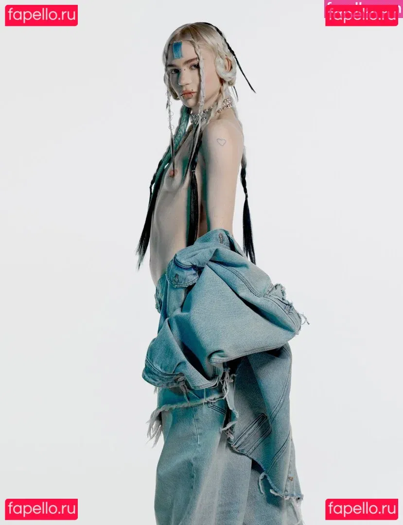 Grimes Onlyfans Photo Gallery 