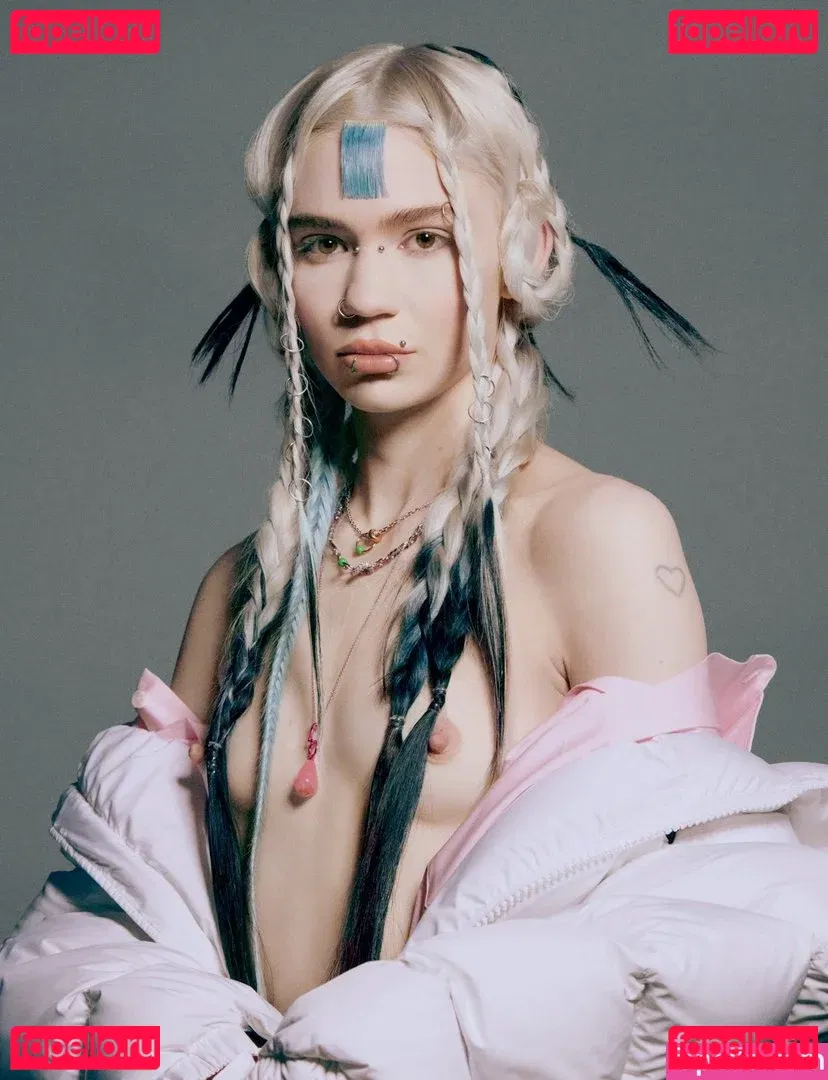 Grimes Onlyfans Photo Gallery 