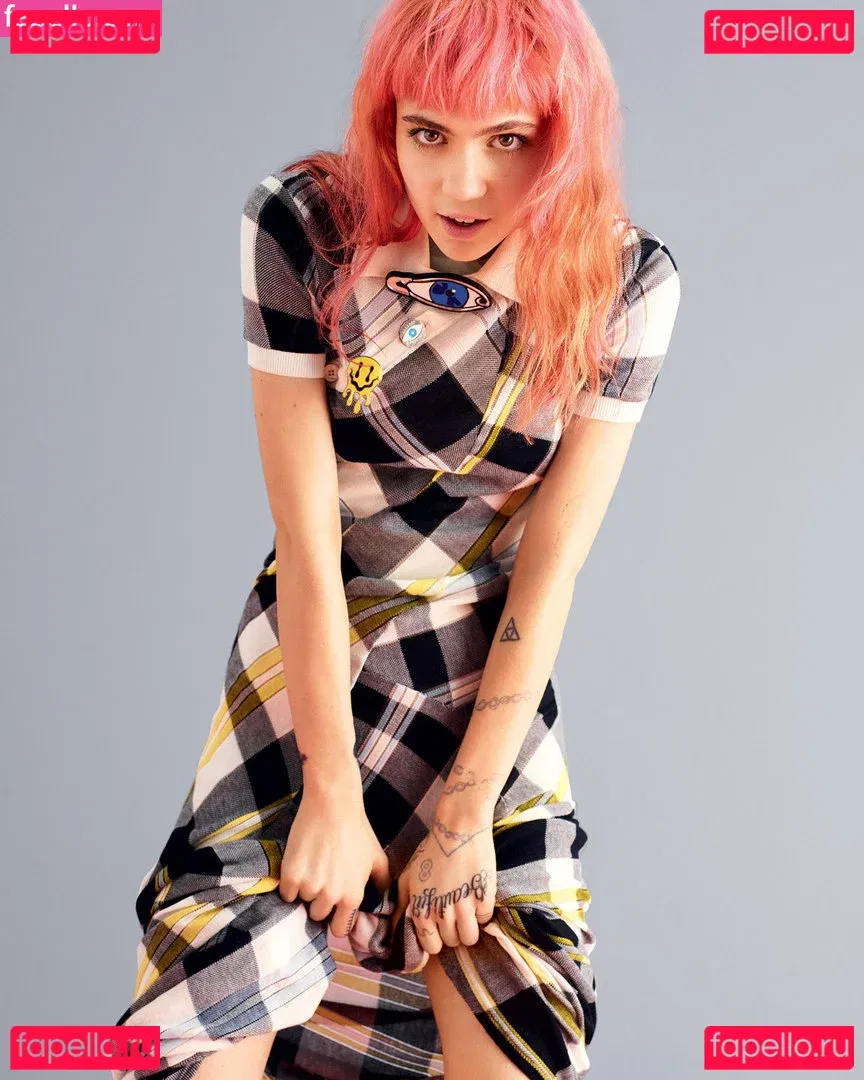 Grimes Onlyfans Photo Gallery 
