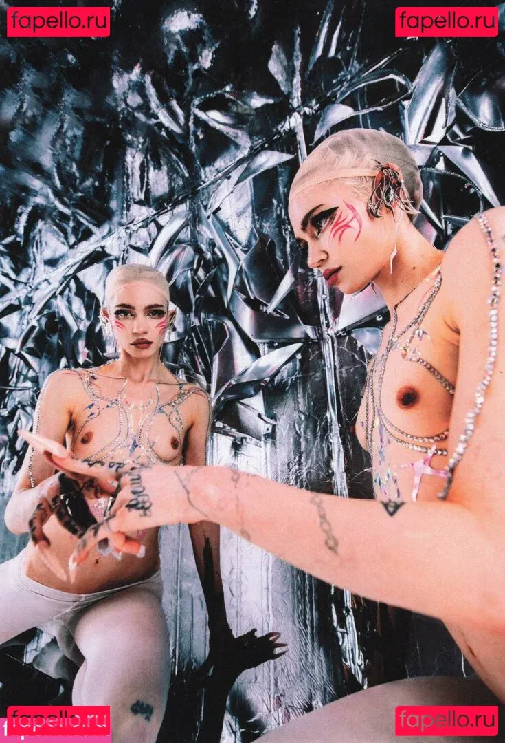 Grimes Onlyfans Photo Gallery 