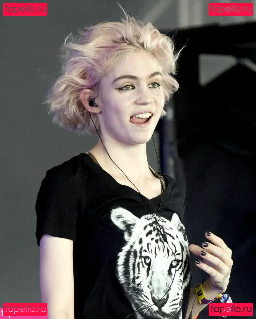 Grimes Onlyfans Photo Gallery 