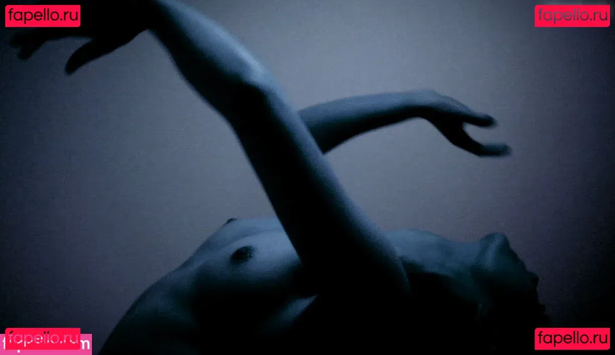 Grimes Onlyfans Photo Gallery 