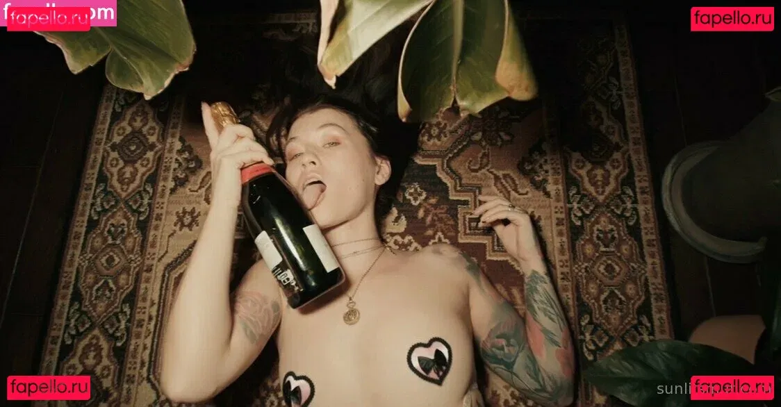 Miss Criss Onlyfans Photo Gallery 