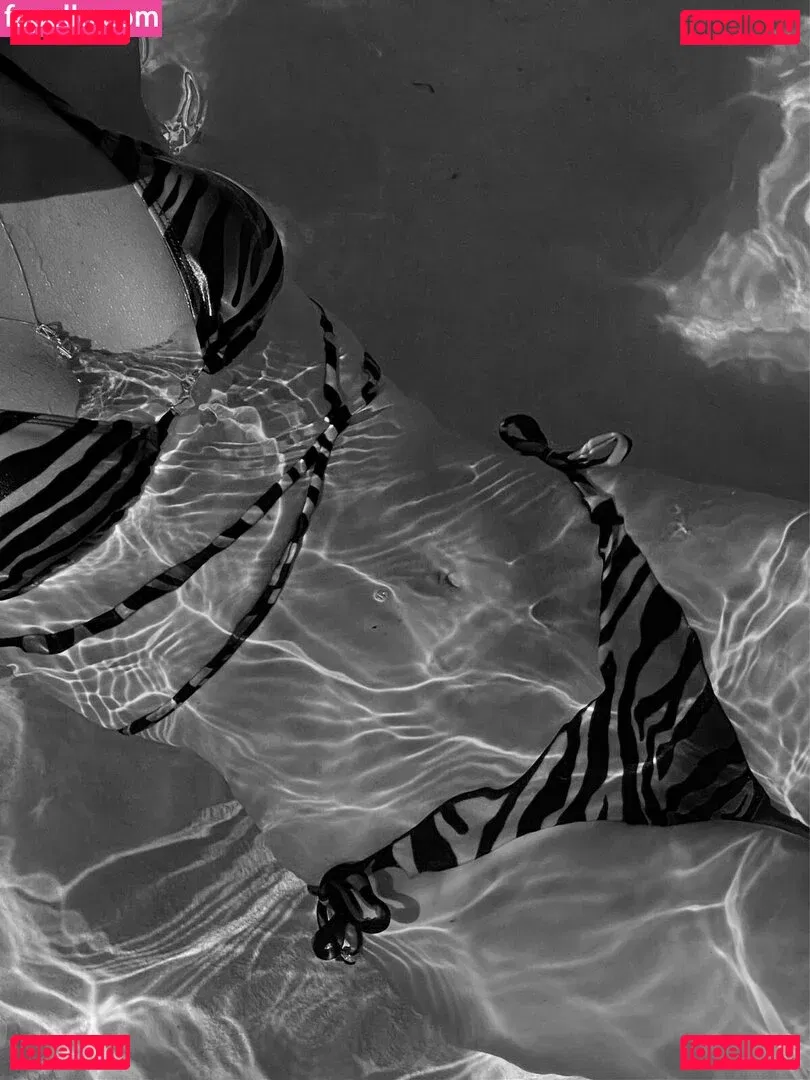 Nicole Loures Onlyfans Photo Gallery 