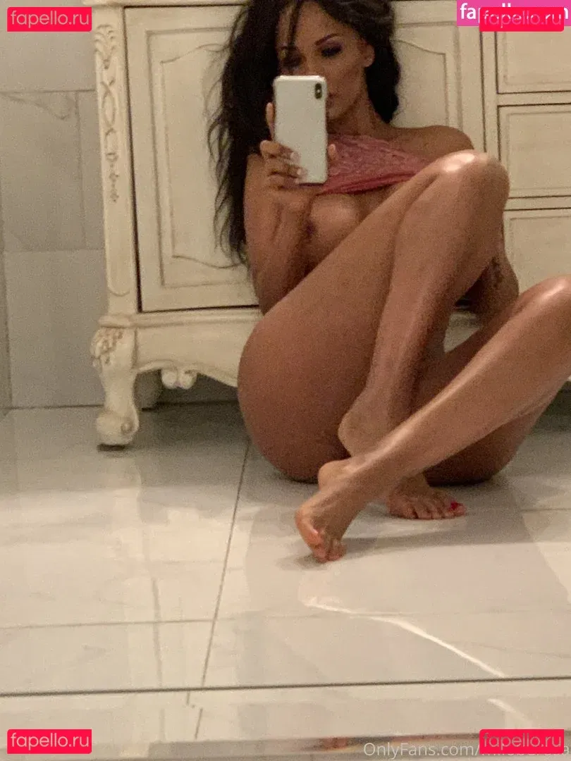 Im Burguesa Onlyfans Photo Gallery 