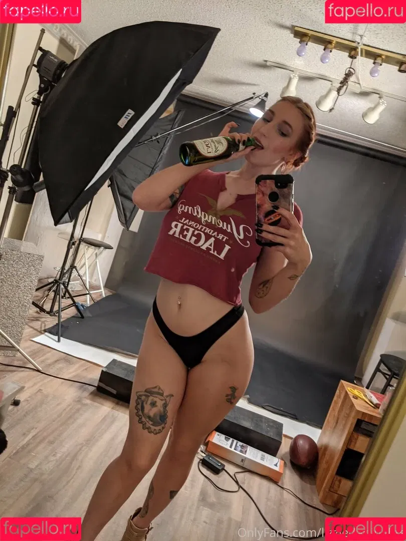thepigeonbrat Onlyfans Photo Gallery 
