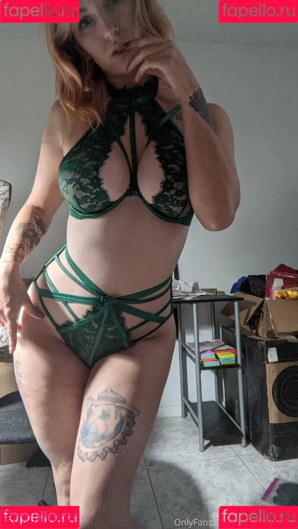 thepigeonbrat Onlyfans Photo Gallery 
