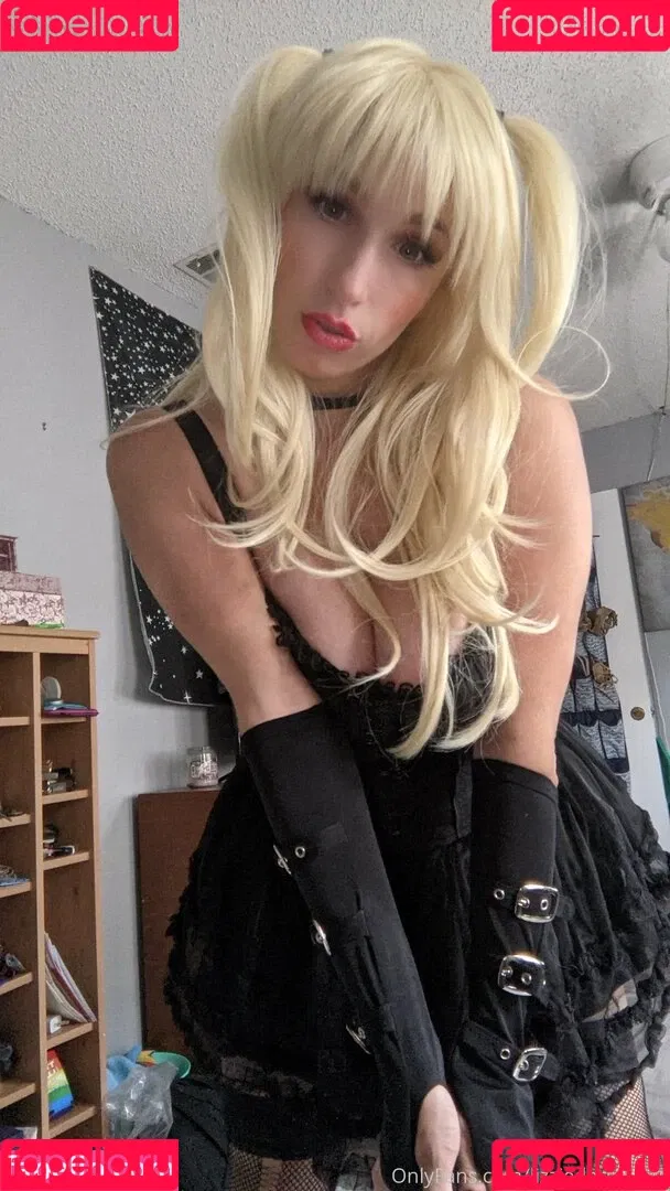 thepigeonbrat Onlyfans Photo Gallery 