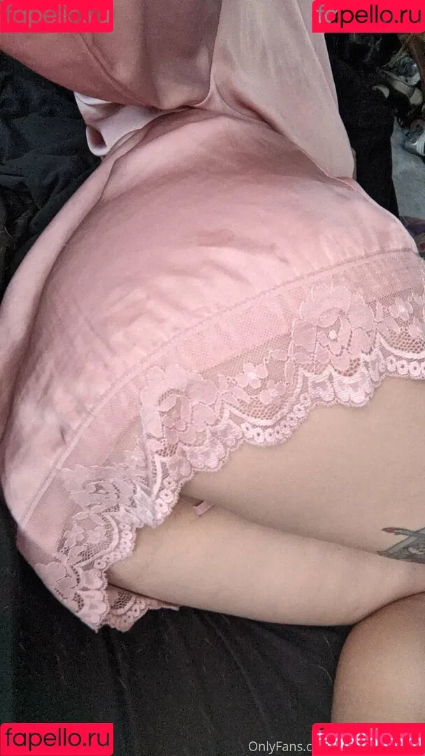 thepigeonbrat Onlyfans Photo Gallery 