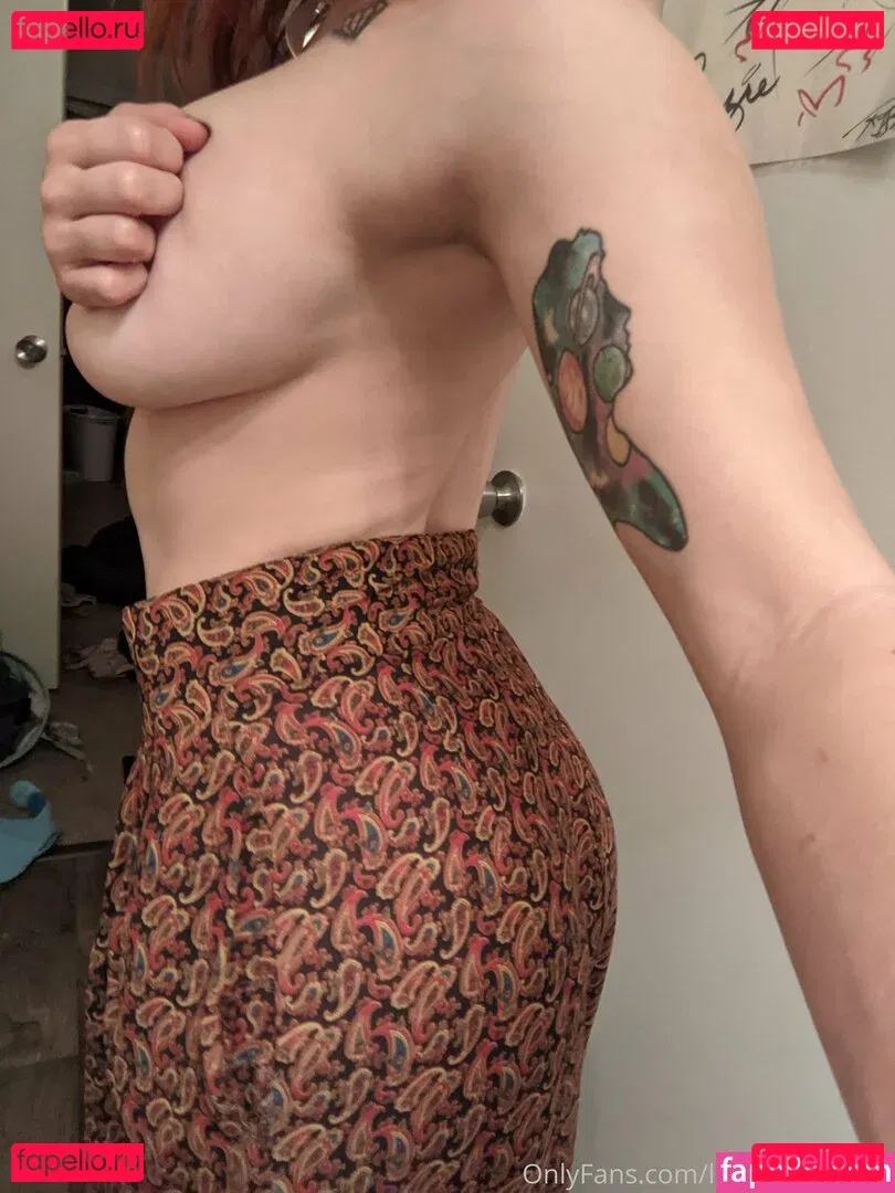 thepigeonbrat Onlyfans Photo Gallery 