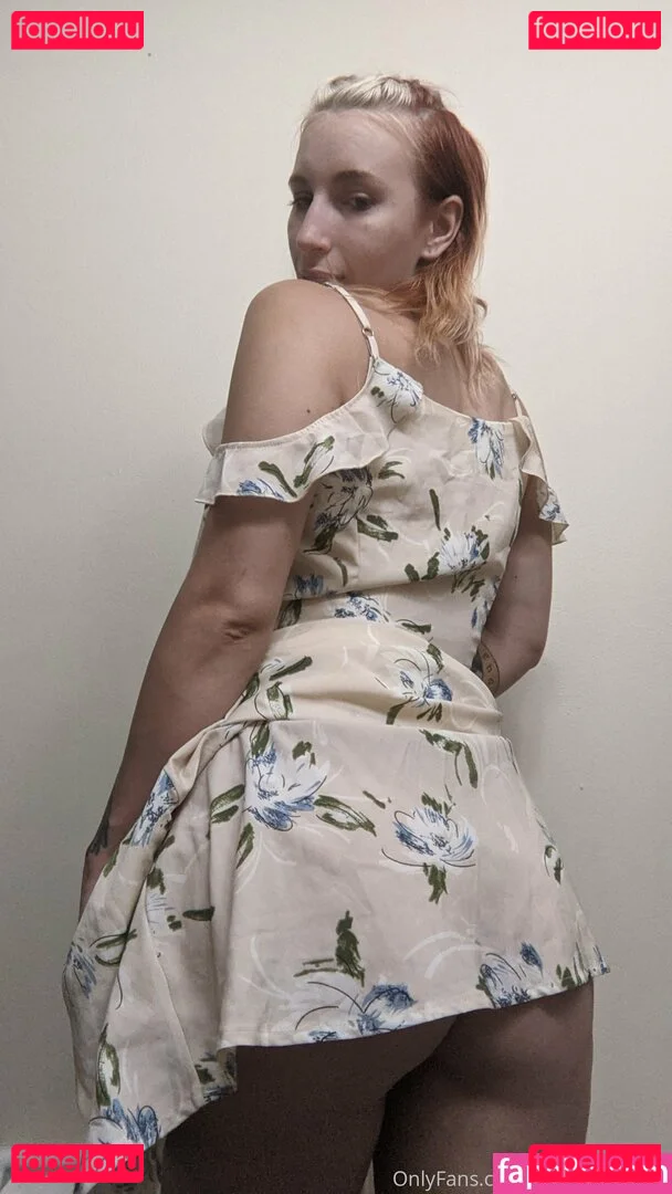 thepigeonbrat Onlyfans Photo Gallery 