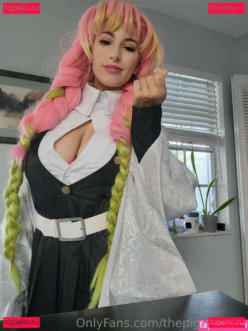 thepigeonbrat Onlyfans Photo Gallery 