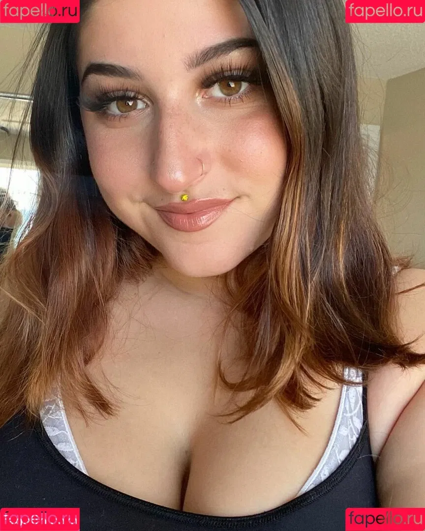 Zucchini Onlyfans Photo Gallery 