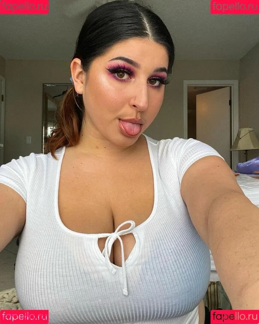 Zucchini Onlyfans Photo Gallery 