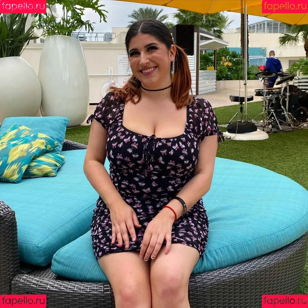 Zucchini Onlyfans Photo Gallery 
