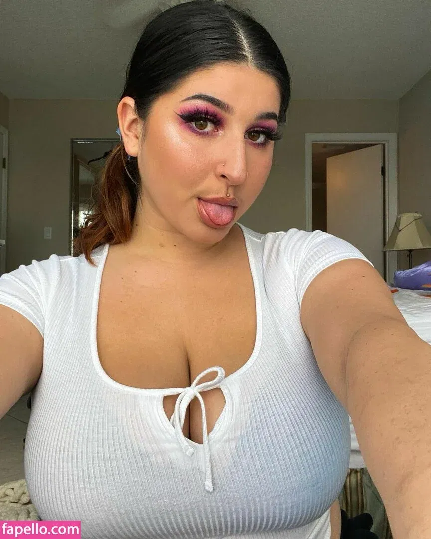 Zucchini Onlyfans Photo Gallery 