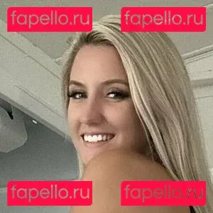 KhloeeSmithhh Onlyfans Photo Gallery 