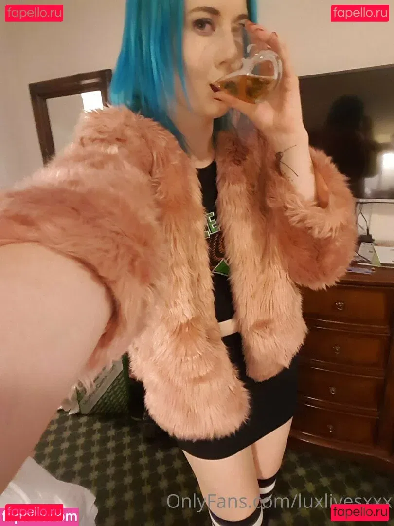 luxlivesxxx Onlyfans Photo Gallery 