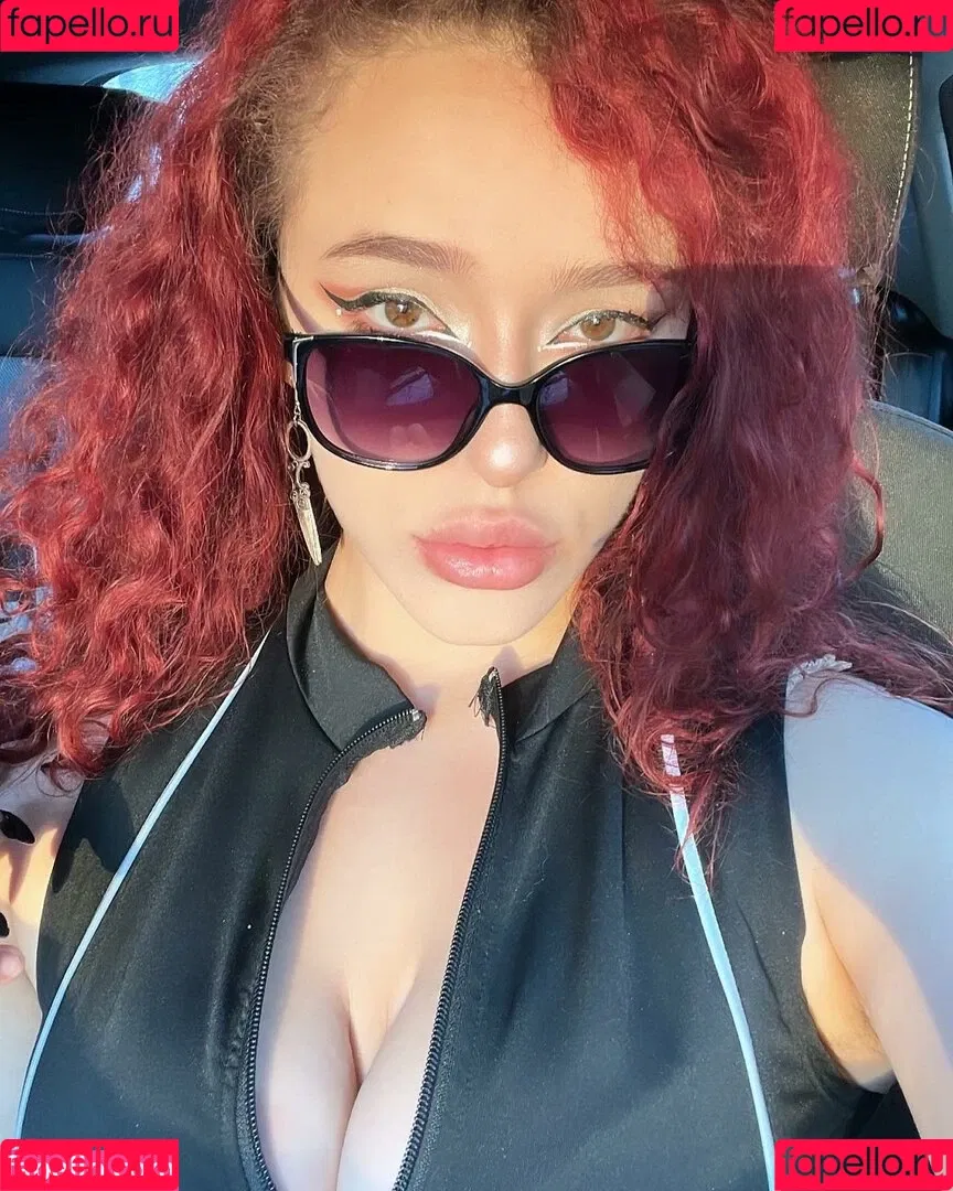 hana.cos Onlyfans Photo Gallery 
