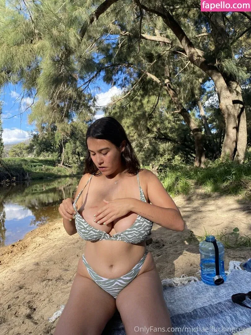 Lotti Loka Onlyfans Photo Gallery 