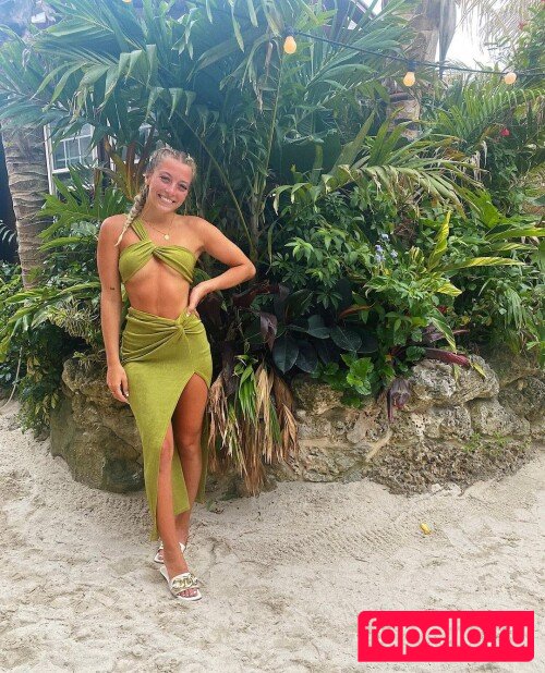 Kamryn Bedore Nude Onlyfans Photo 37