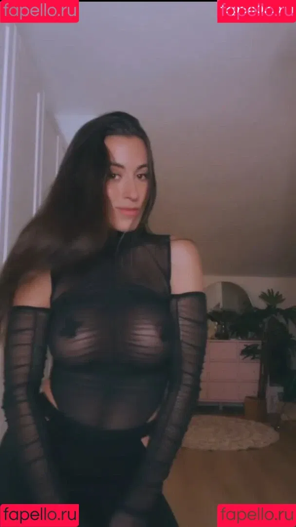 paulagonu Onlyfans Photo Gallery 