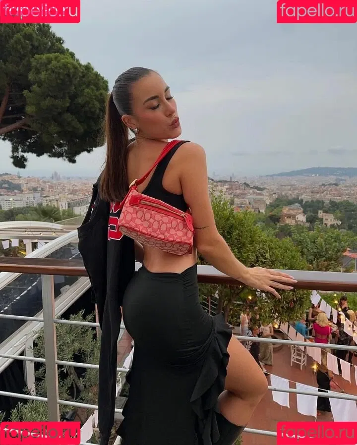 paulagonu Onlyfans Photo Gallery 