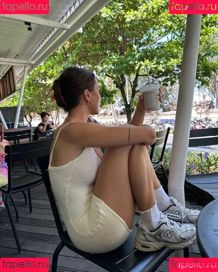 paulagonu Onlyfans Photo Gallery 