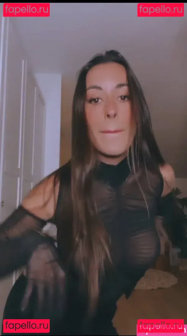 paulagonu Onlyfans Photo Gallery 