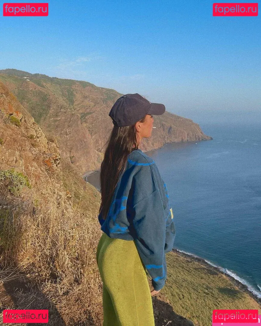 paulagonu Onlyfans Photo Gallery 