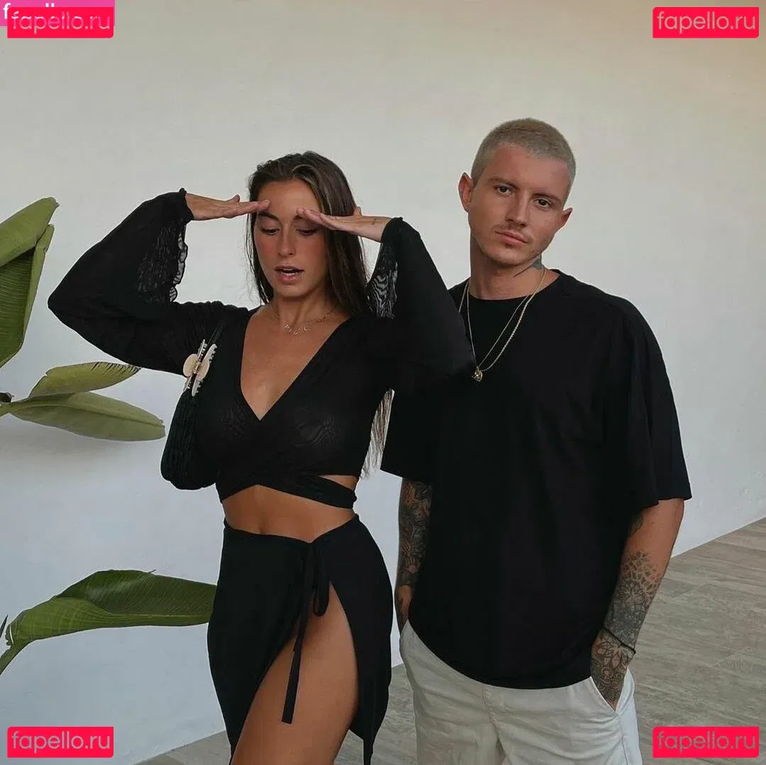 paulagonu Onlyfans Photo Gallery 