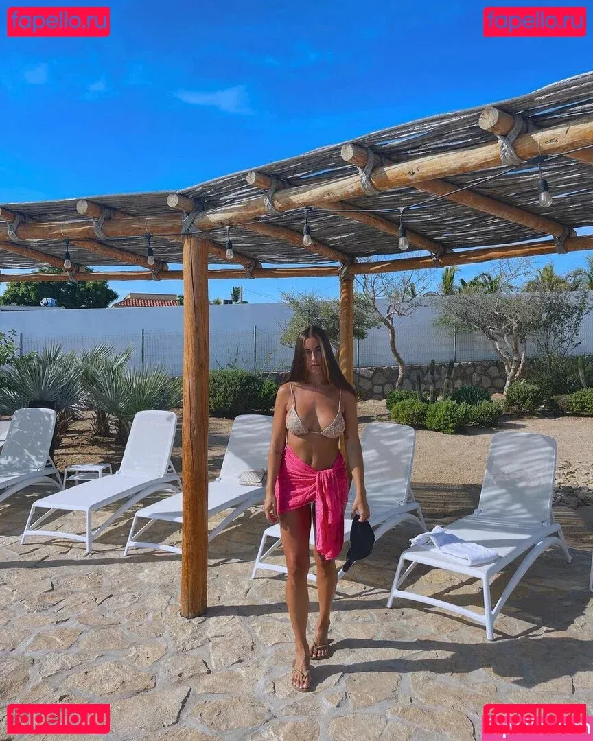 paulagonu Onlyfans Photo Gallery 