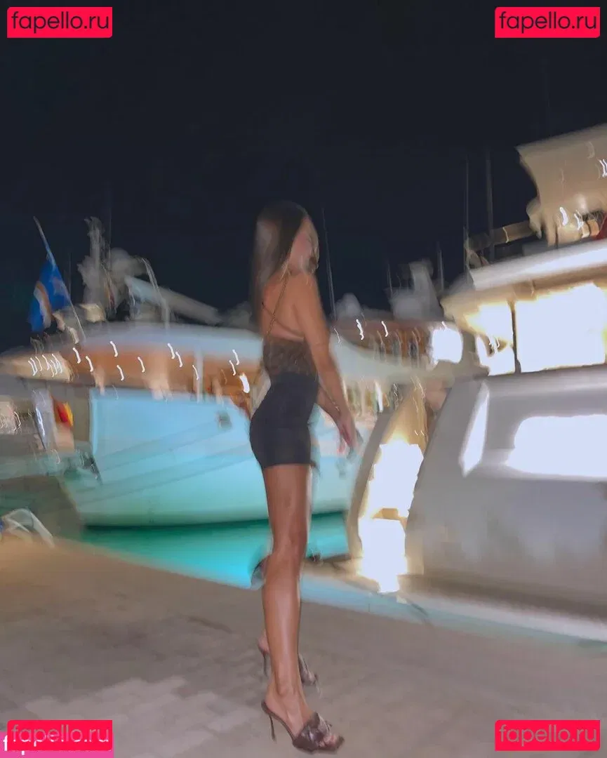 paulagonu Onlyfans Photo Gallery 