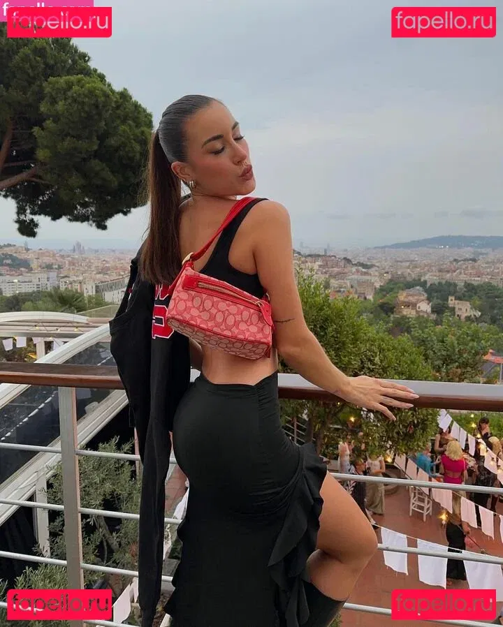 paulagonu Onlyfans Photo Gallery 