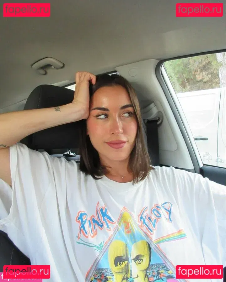 paulagonu Onlyfans Photo Gallery 