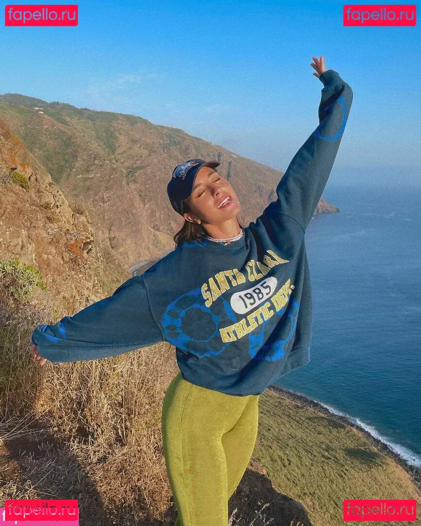 paulagonu Onlyfans Photo Gallery 