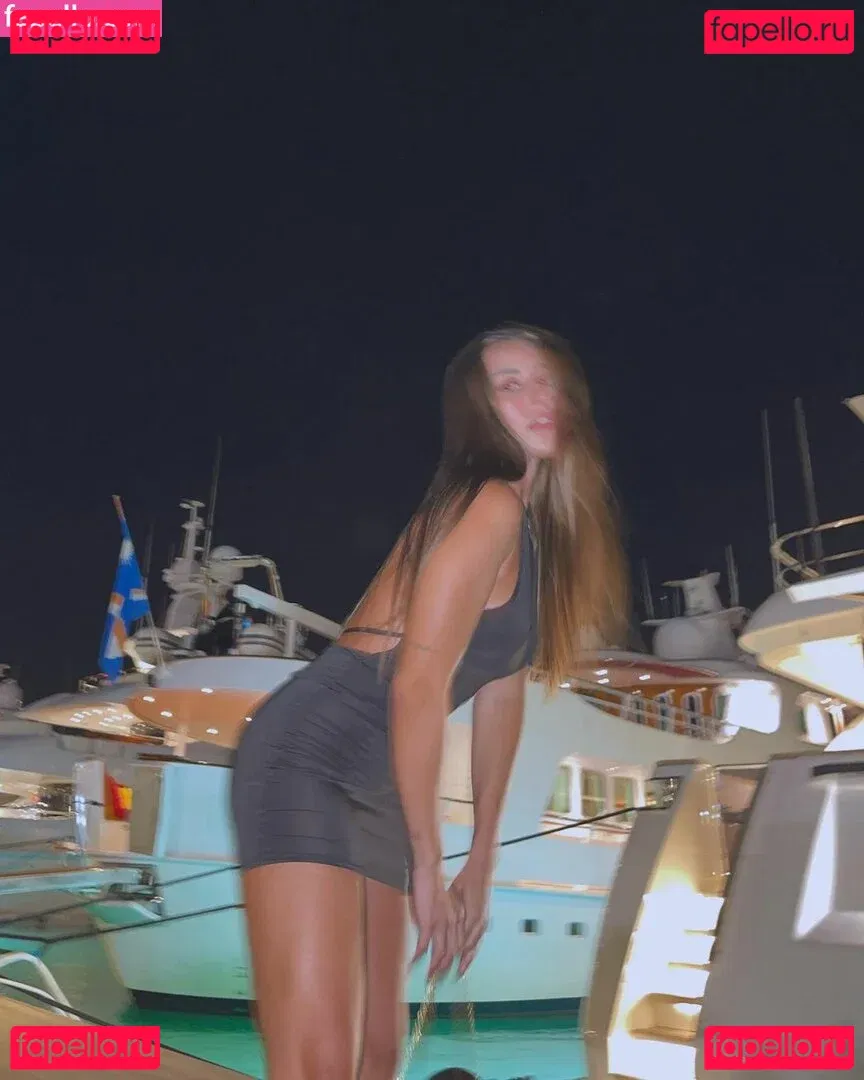 paulagonu Onlyfans Photo Gallery 