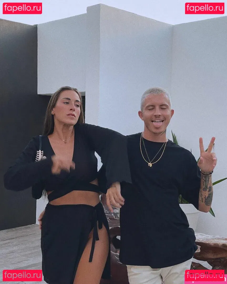 paulagonu Onlyfans Photo Gallery 