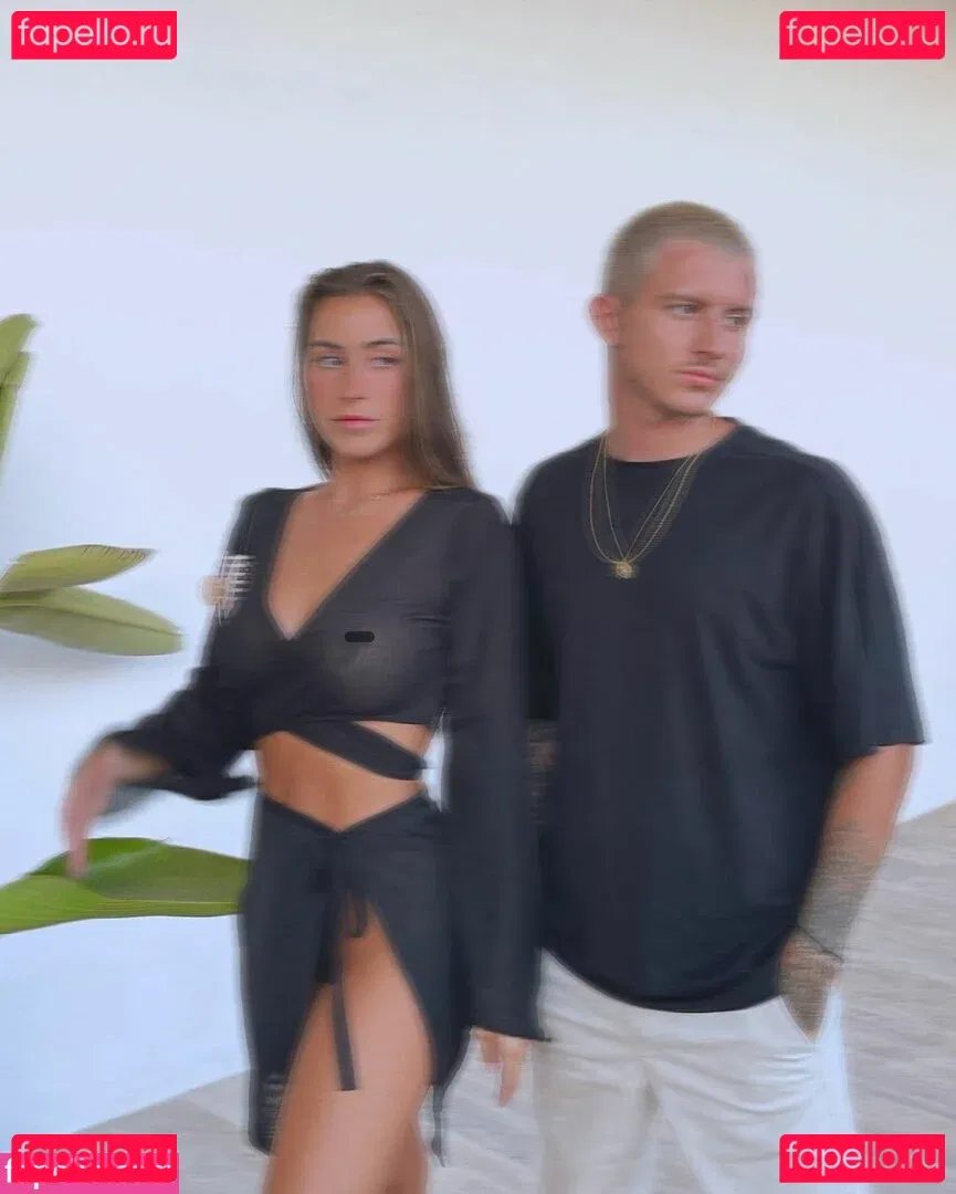 paulagonu Onlyfans Photo Gallery 