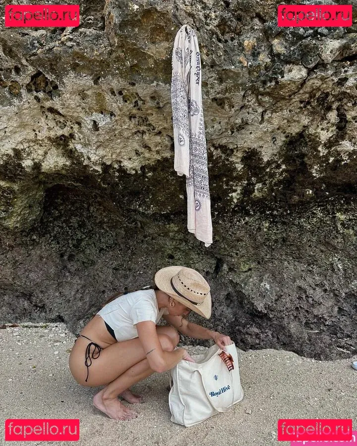 paulagonu Onlyfans Photo Gallery 