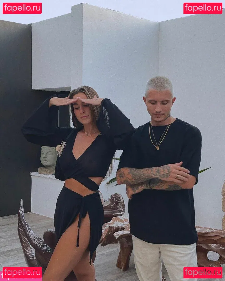 paulagonu Onlyfans Photo Gallery 