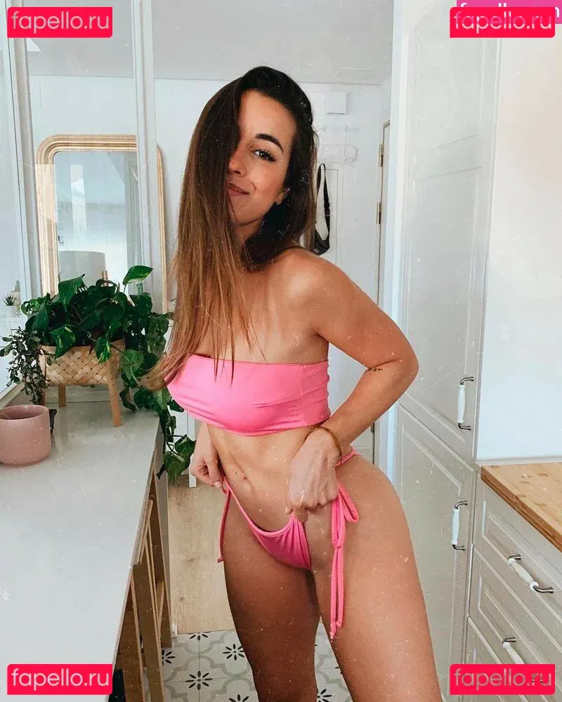 paulagonu Onlyfans Photo Gallery 