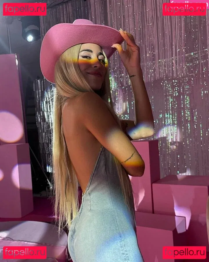 paulagonu Onlyfans Photo Gallery 