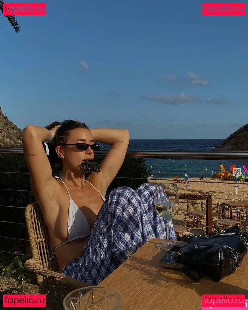 paulagonu Onlyfans Photo Gallery 