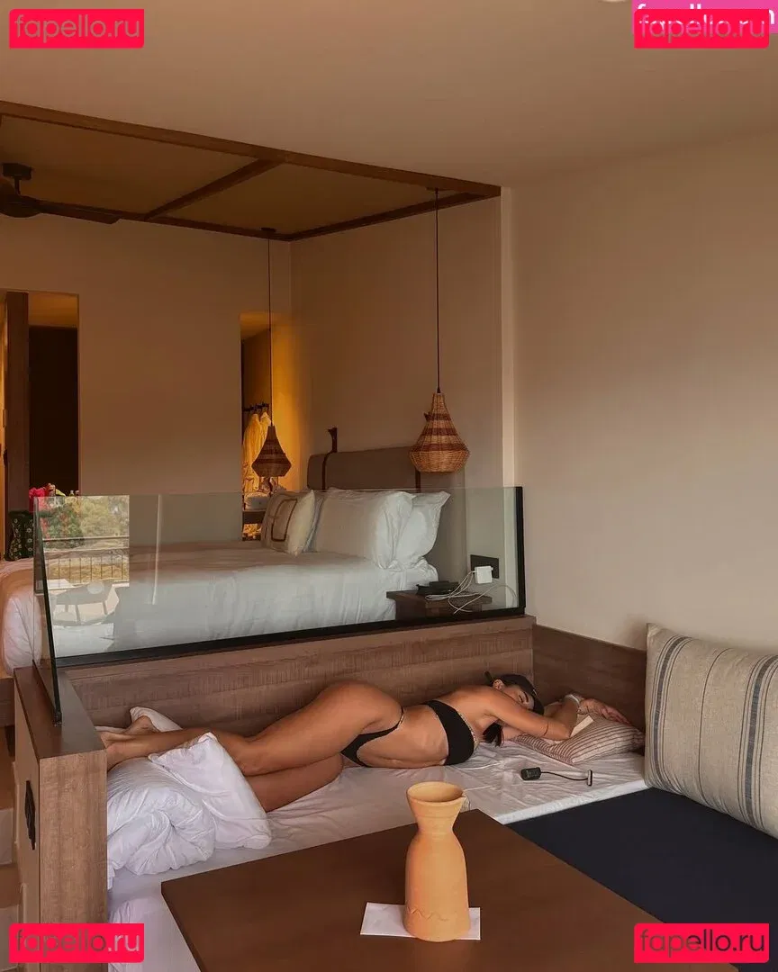 paulagonu Onlyfans Photo Gallery 