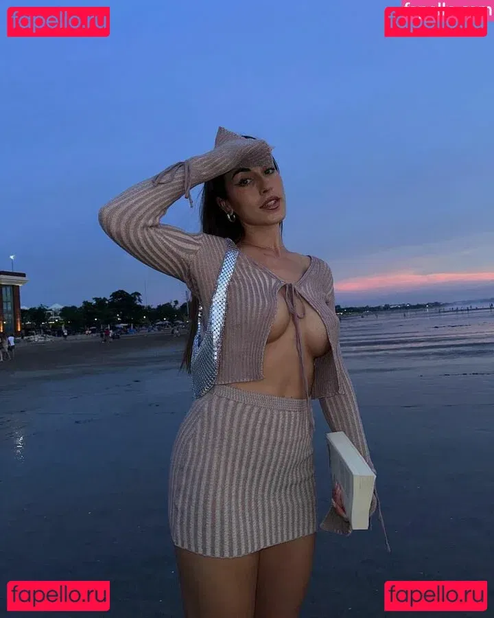 paulagonu Onlyfans Photo Gallery 