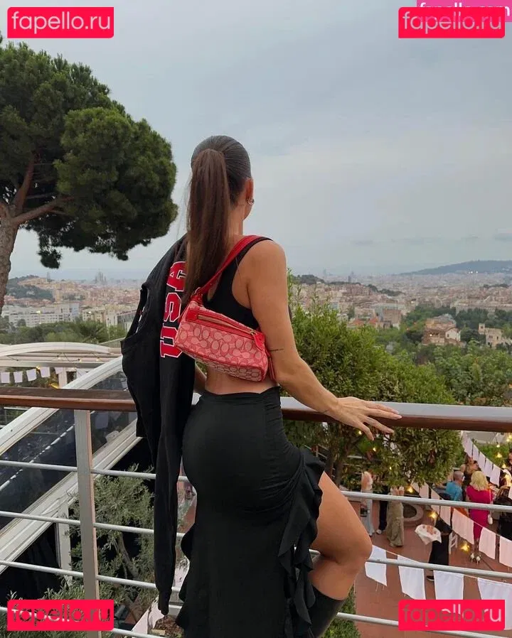 paulagonu Onlyfans Photo Gallery 