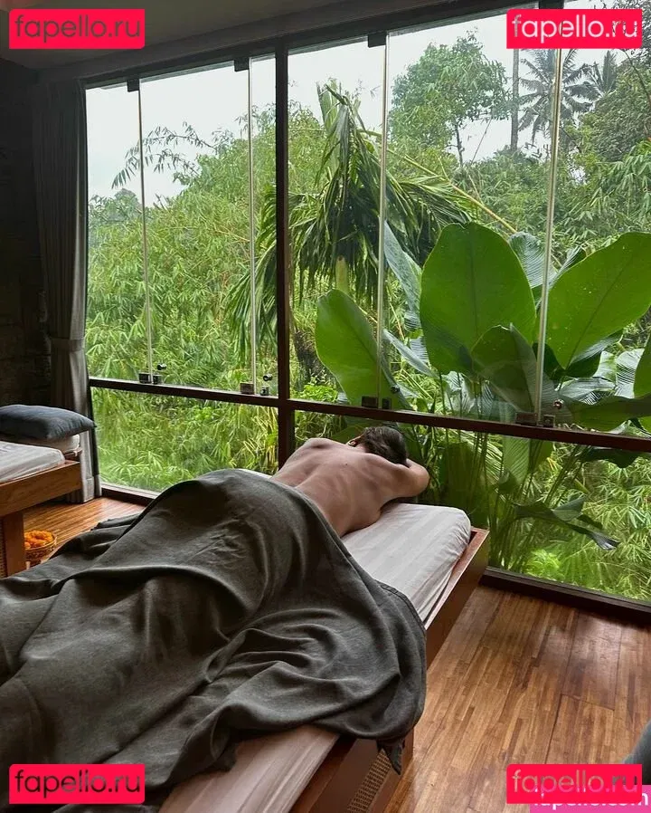 paulagonu Onlyfans Photo Gallery 