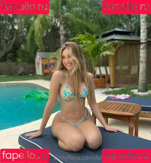 Bronwin Aurora Onlyfans Photo Gallery 